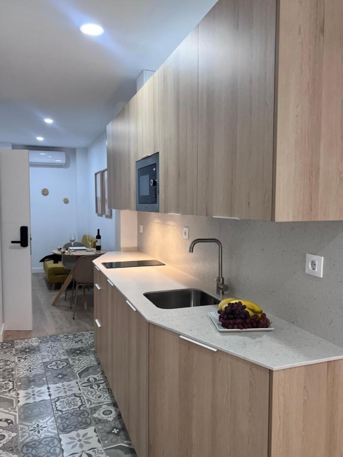Apartamentos San Juan Suites Бадахос Екстериор снимка