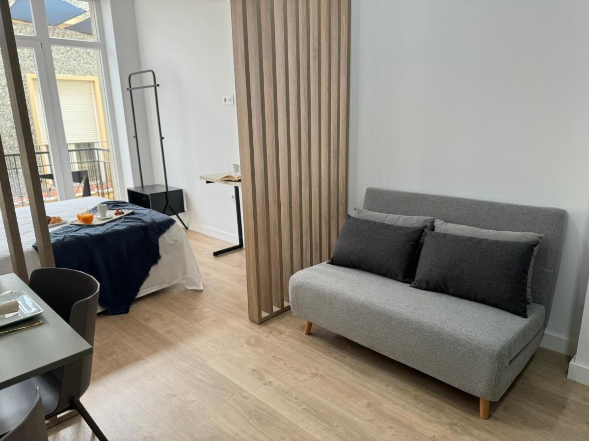 Apartamentos San Juan Suites Бадахос Екстериор снимка