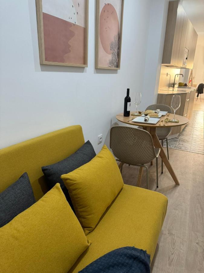 Apartamentos San Juan Suites Бадахос Екстериор снимка